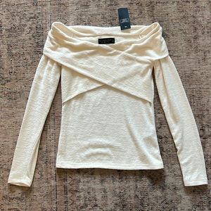 Abercrombie off the shoulder top- tags attached